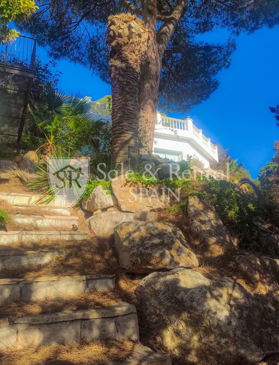 5 quarto Moradia para venda em Lloret de Mar com piscina garagem - 530 000 € (Ref: 9735074)