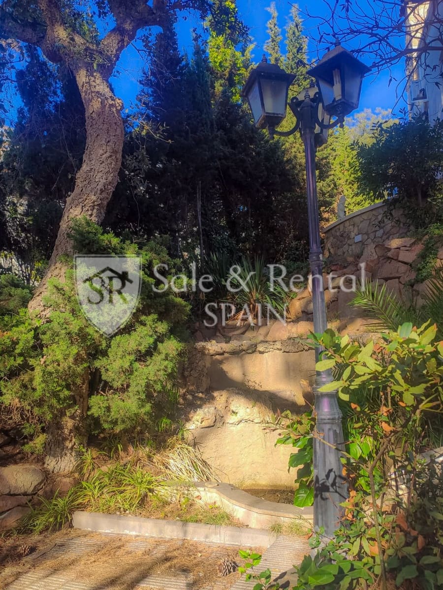 5 quarto Moradia para venda em Lloret de Mar com piscina garagem - 530 000 € (Ref: 9735074)