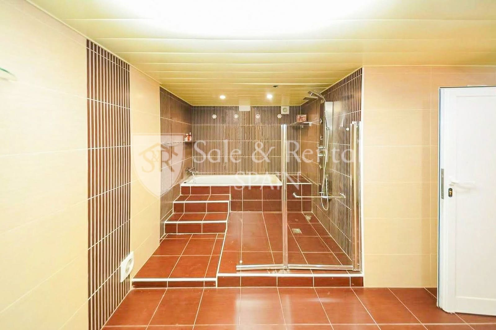5 quarto Moradia para venda em Lloret de Mar com piscina garagem - 530 000 € (Ref: 9735074)