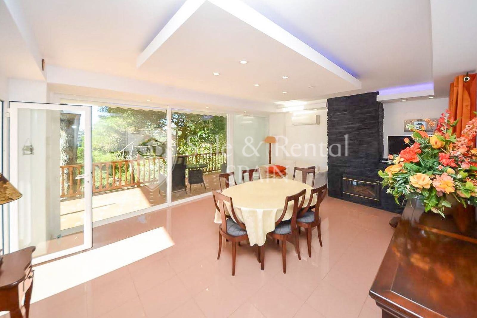 5 quarto Moradia para venda em Lloret de Mar com piscina garagem - 530 000 € (Ref: 9735074)