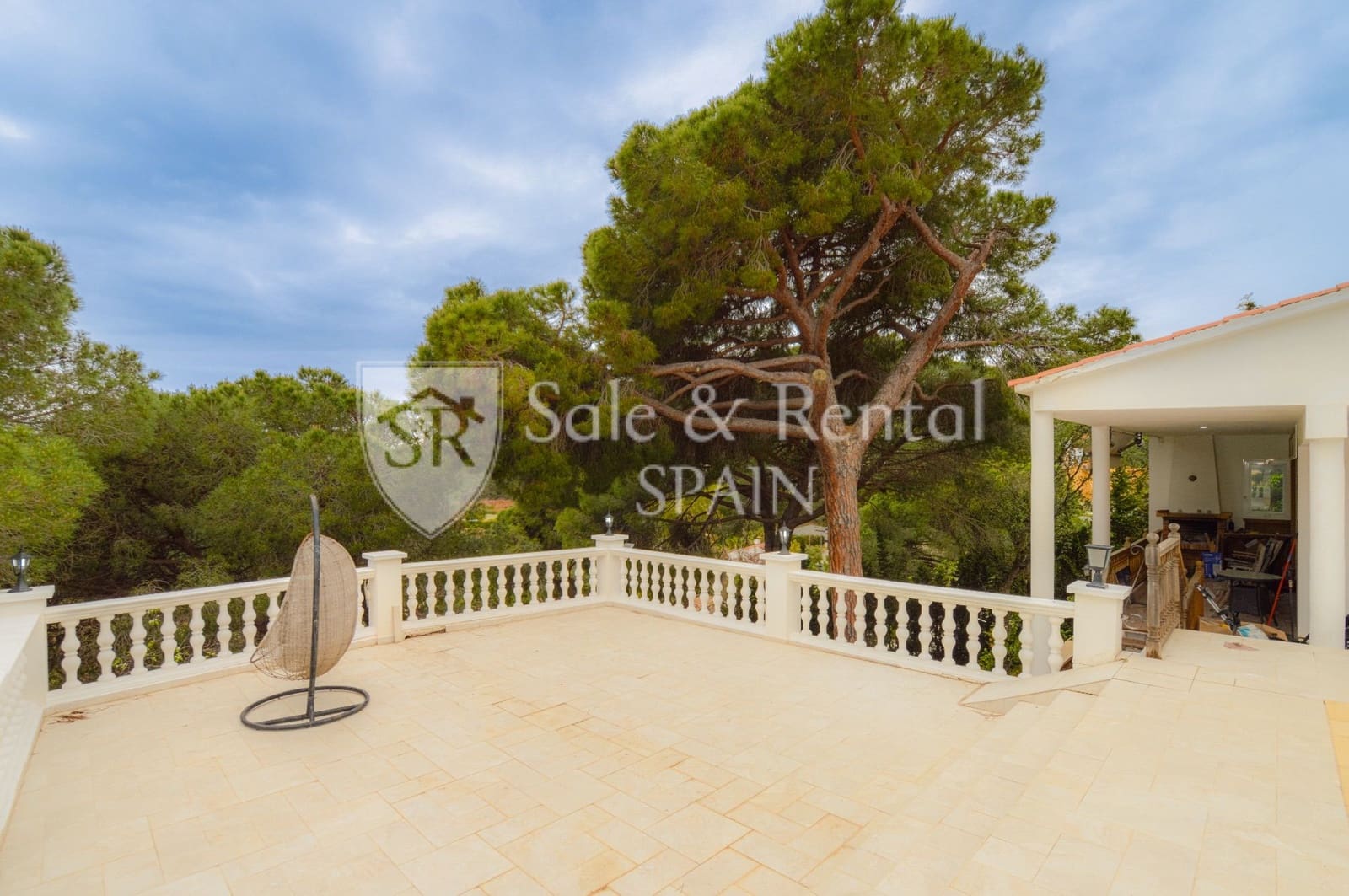 5 bedroom Villa for sale in Lloret de Mar with pool garage - € 530,000 (Ref: 9735074)