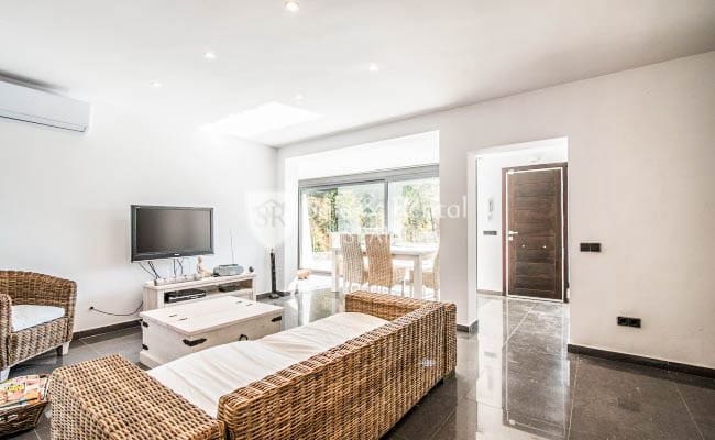 4 chambre Villa/Maison à vendre à Lloret de Mar avec garage - 550 000 € (Ref: 9737876)