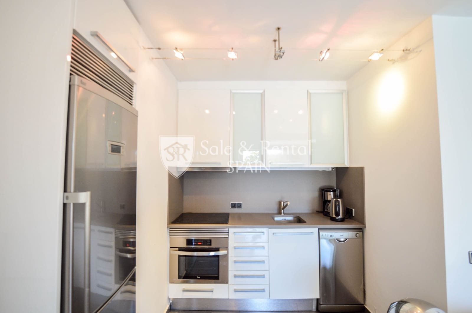 4 chambre Villa/Maison à vendre à Lloret de Mar avec garage - 550 000 € (Ref: 9737876)