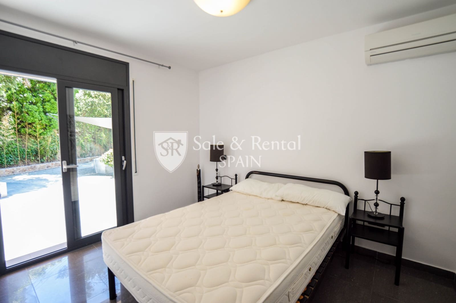 4 chambre Villa/Maison à vendre à Lloret de Mar avec garage - 550 000 € (Ref: 9737876)