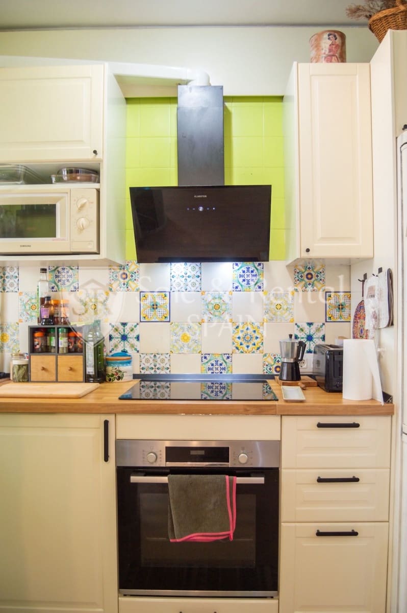 3 bedroom Flat for sale in Blanes - € 178,000 (Ref: 9796117)