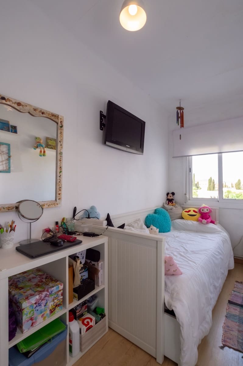 3 bedroom Flat for sale in Blanes - € 178,000 (Ref: 9796117)