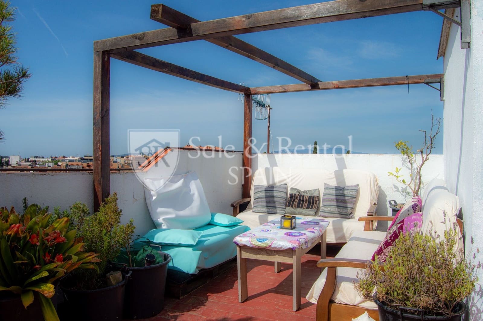 3 bedroom Flat for sale in Blanes - € 178,000 (Ref: 9796117)