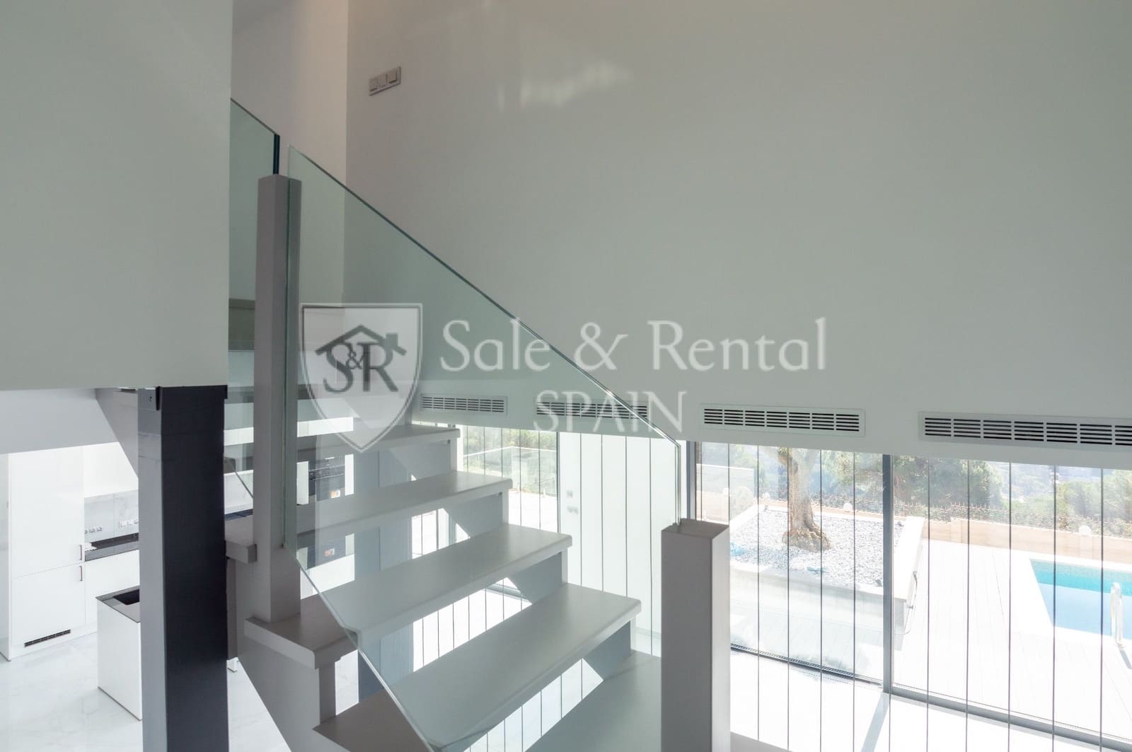 3 soveværelse Villa til salg i Lloret de Mar med garage - € 777.000 (Ref: 9798589)