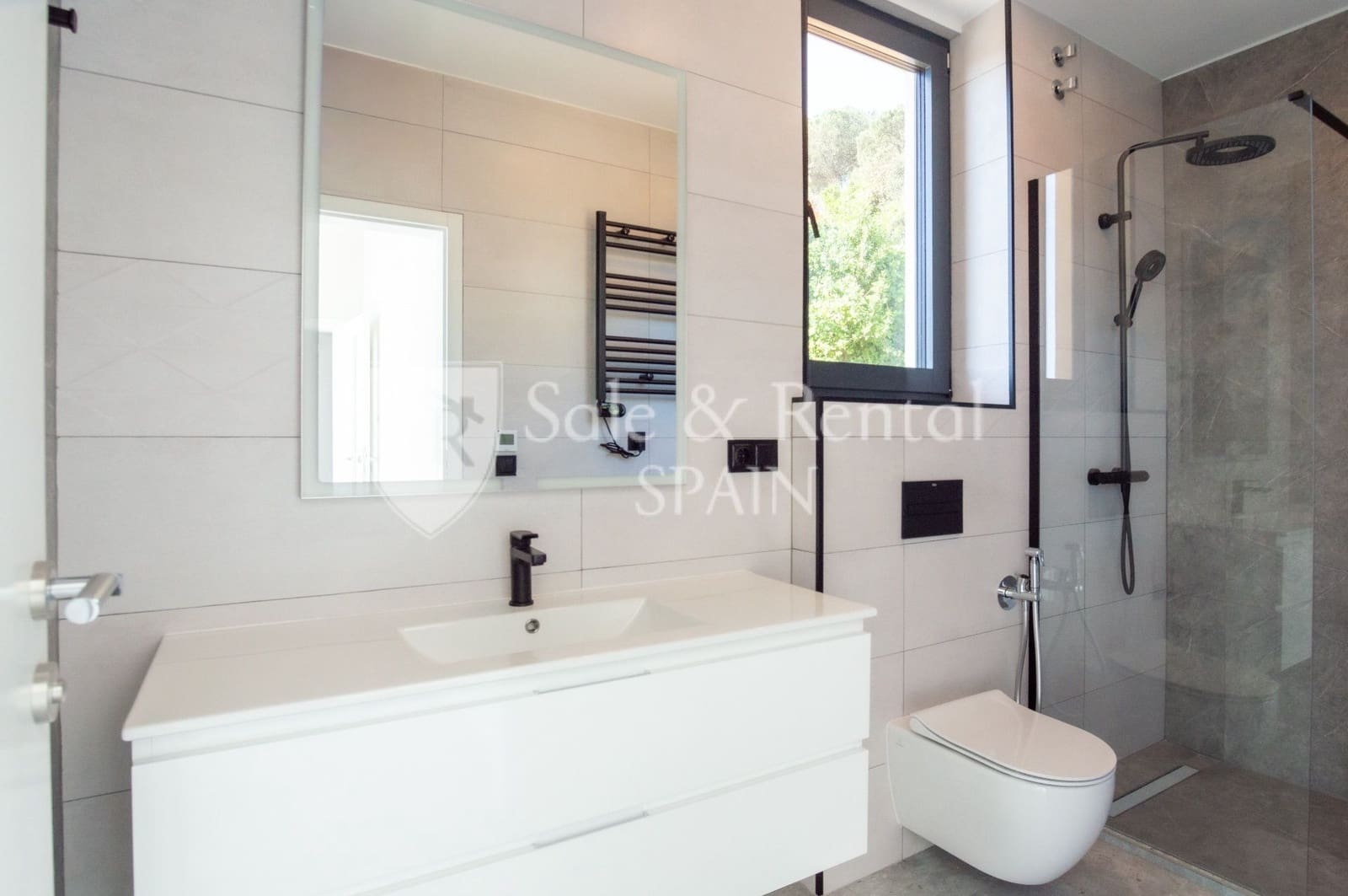 3 soveværelse Villa til salg i Lloret de Mar med garage - € 777.000 (Ref: 9798589)