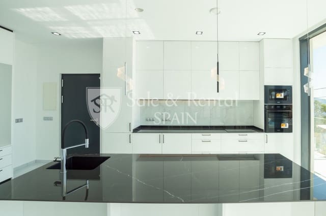 3 soveværelse Villa til salg i Serra Brava, Lloret de Mar med garage - € 777.000 (Ref: 9798589)