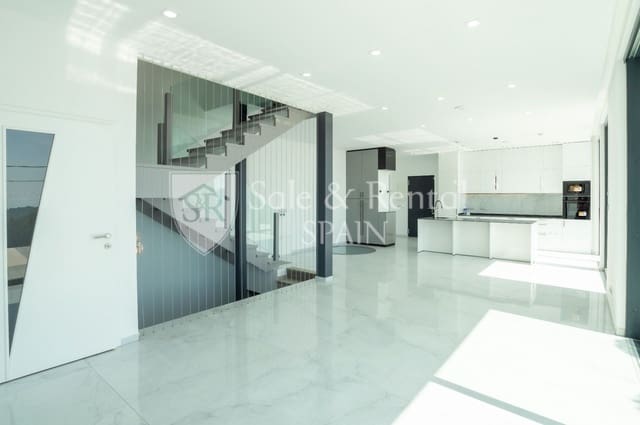 3 soveværelse Villa til salg i Serra Brava, Lloret de Mar med garage - € 777.000 (Ref: 9798589)