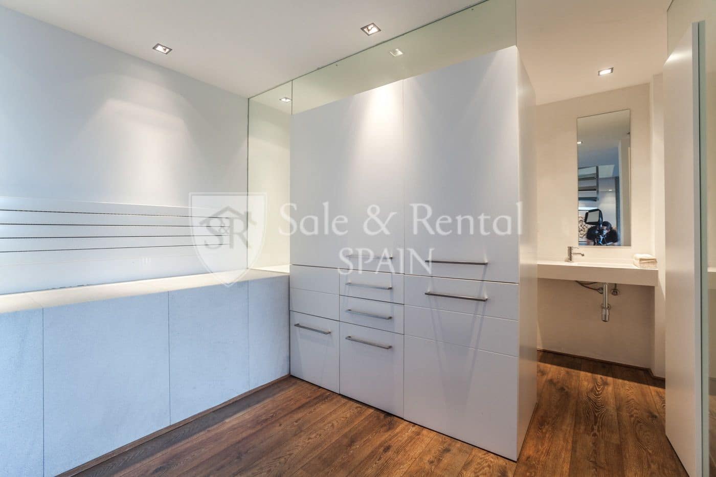 3 bedroom Villa for sale in Sitges with pool garage - € 1,950,000 (Ref: 9805964)