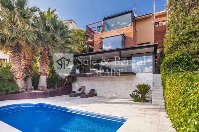 3 bedroom Villa for sale in Sitges with pool garage - € 1,950,000 (Ref: 9805964)