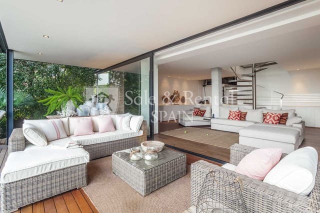 3 bedroom Villa for sale in Sitges with pool garage - € 1,950,000 (Ref: 9805964)