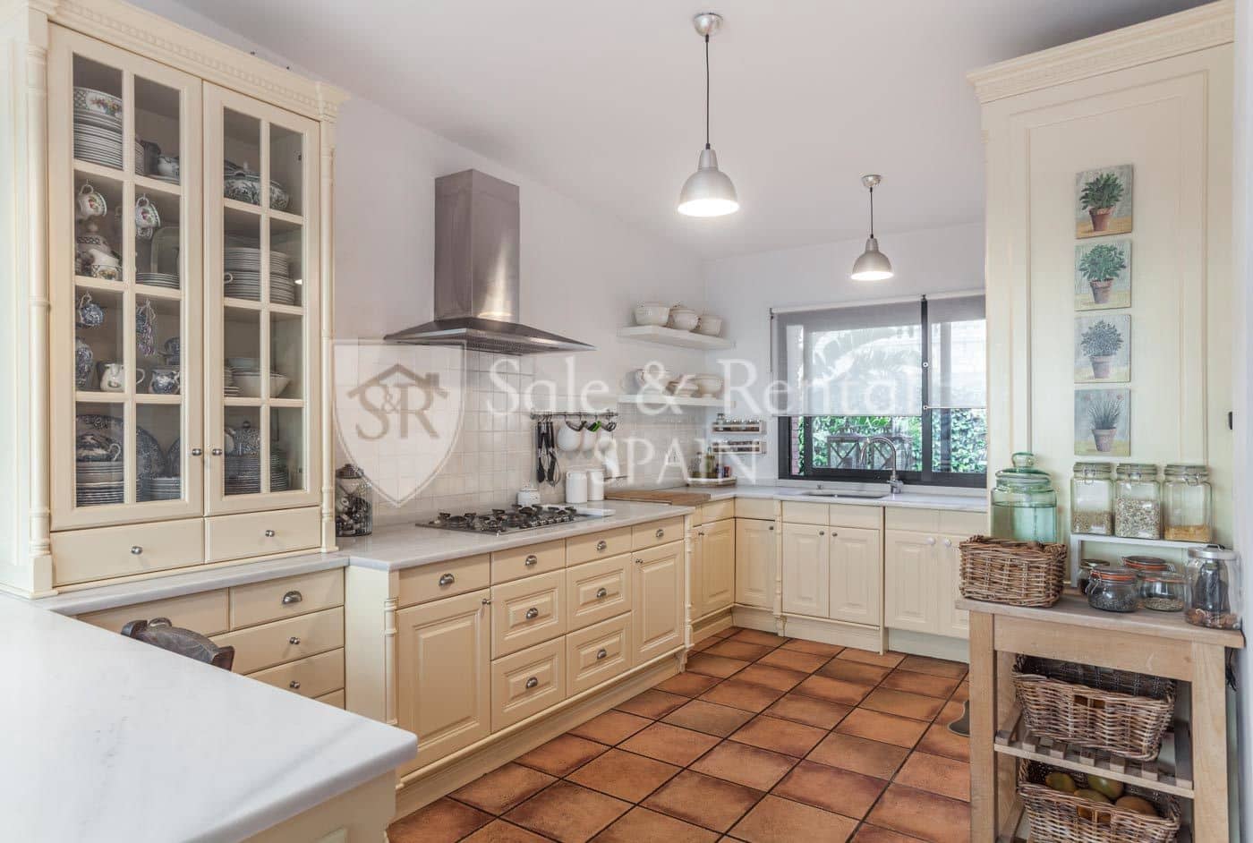 3 bedroom Villa for sale in Sitges with pool garage - € 1,950,000 (Ref: 9805964)