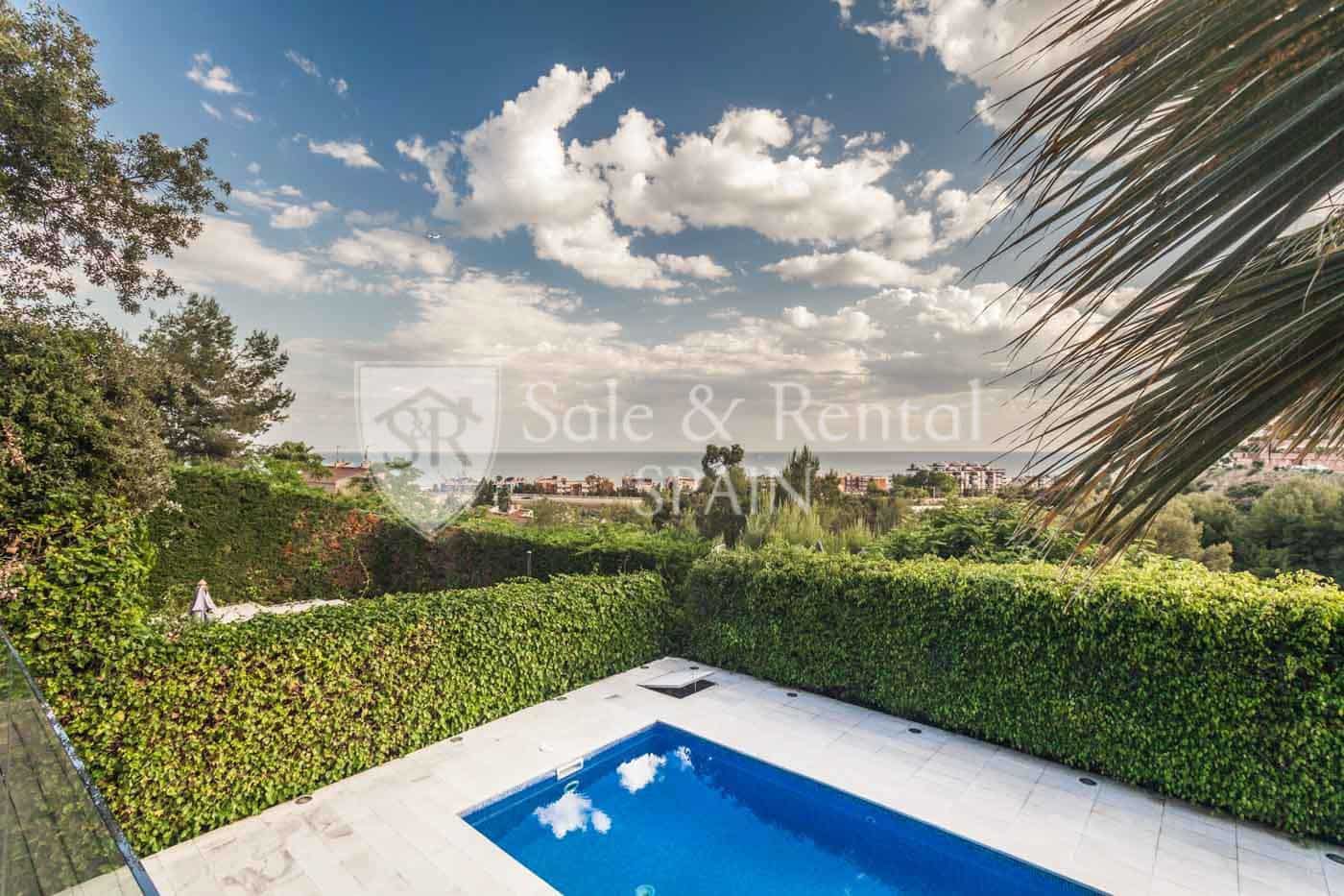 3 bedroom Villa for sale in Sitges with pool garage - € 1,950,000 (Ref: 9805964)