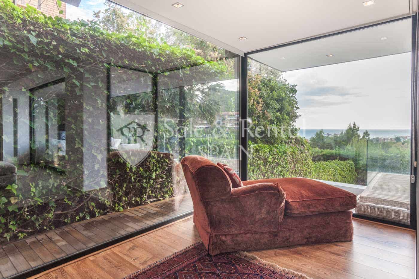 3 bedroom Villa for sale in Sitges with pool garage - € 1,950,000 (Ref: 9805964)