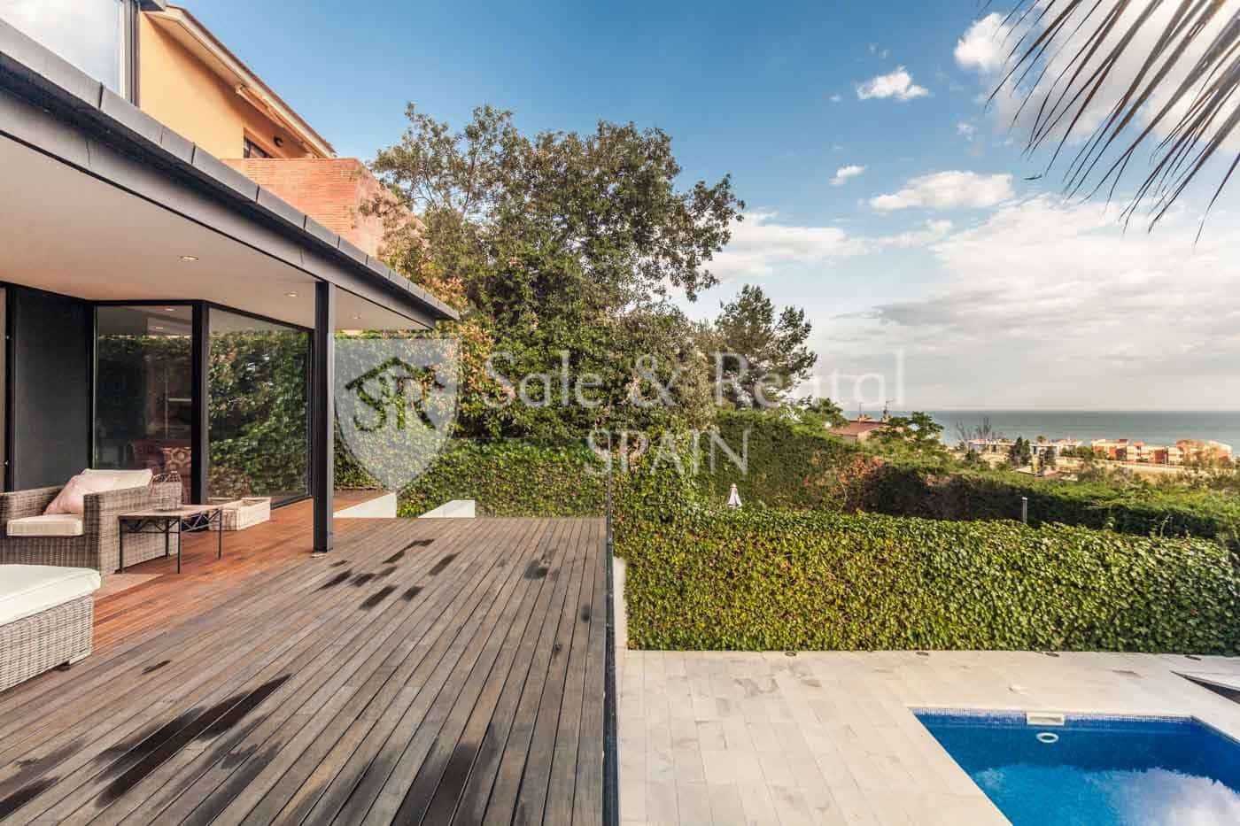 3 bedroom Villa for sale in Sitges with pool garage - € 1,950,000 (Ref: 9805964)