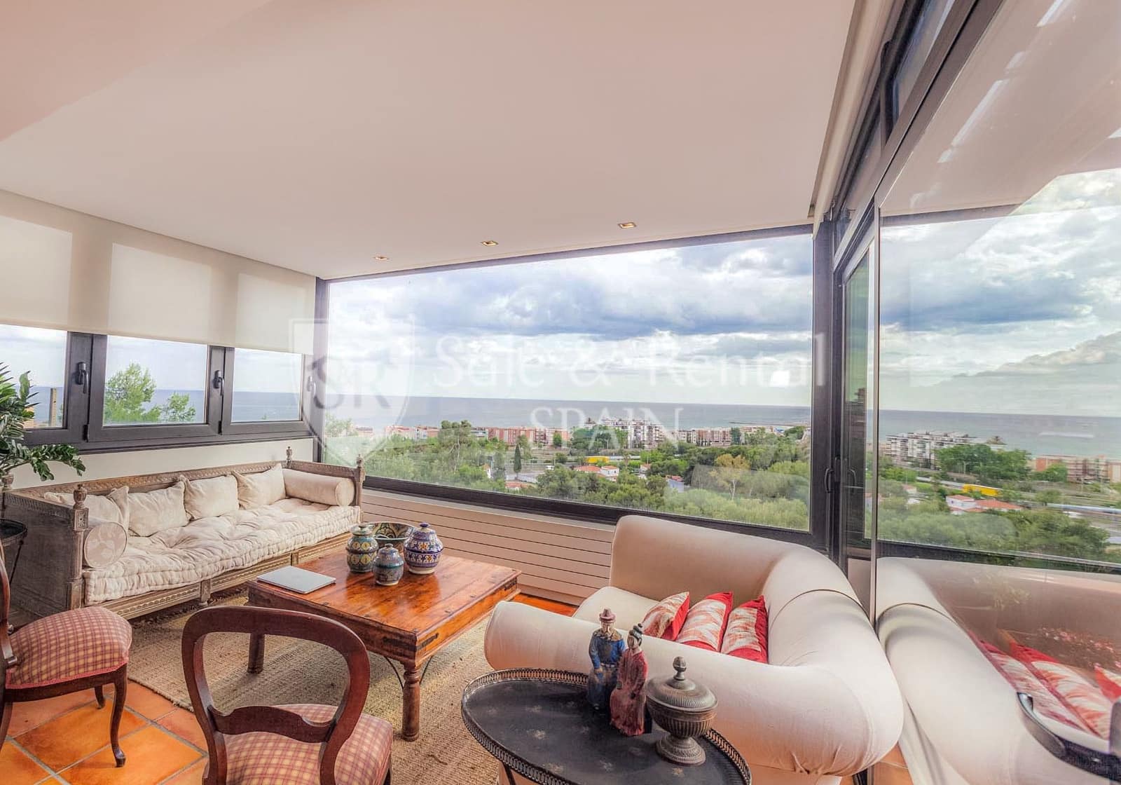 3 bedroom Villa for sale in Sitges with pool garage - € 1,950,000 (Ref: 9805964)