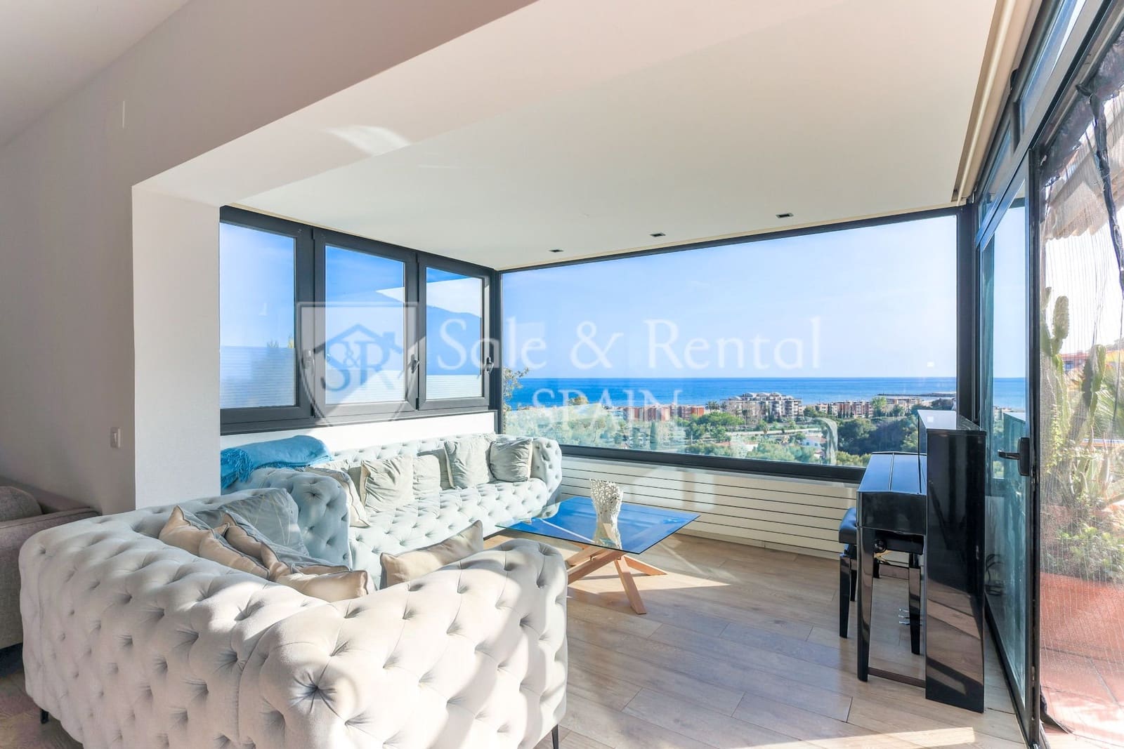 3 bedroom Villa for sale in Sitges with pool garage - € 2,300,000 (Ref: 9805964)