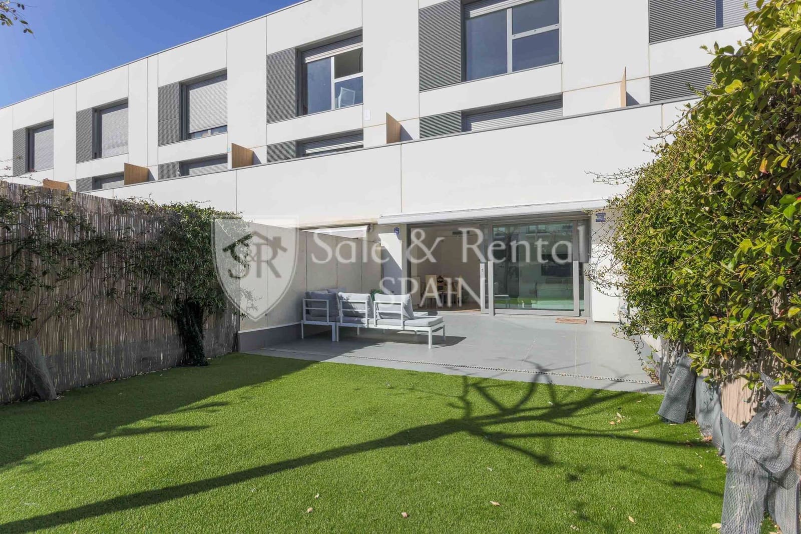 4 camera da letto Villa in vendita in Sitges con piscina garage - 895.000 € (Rif: 9807564)