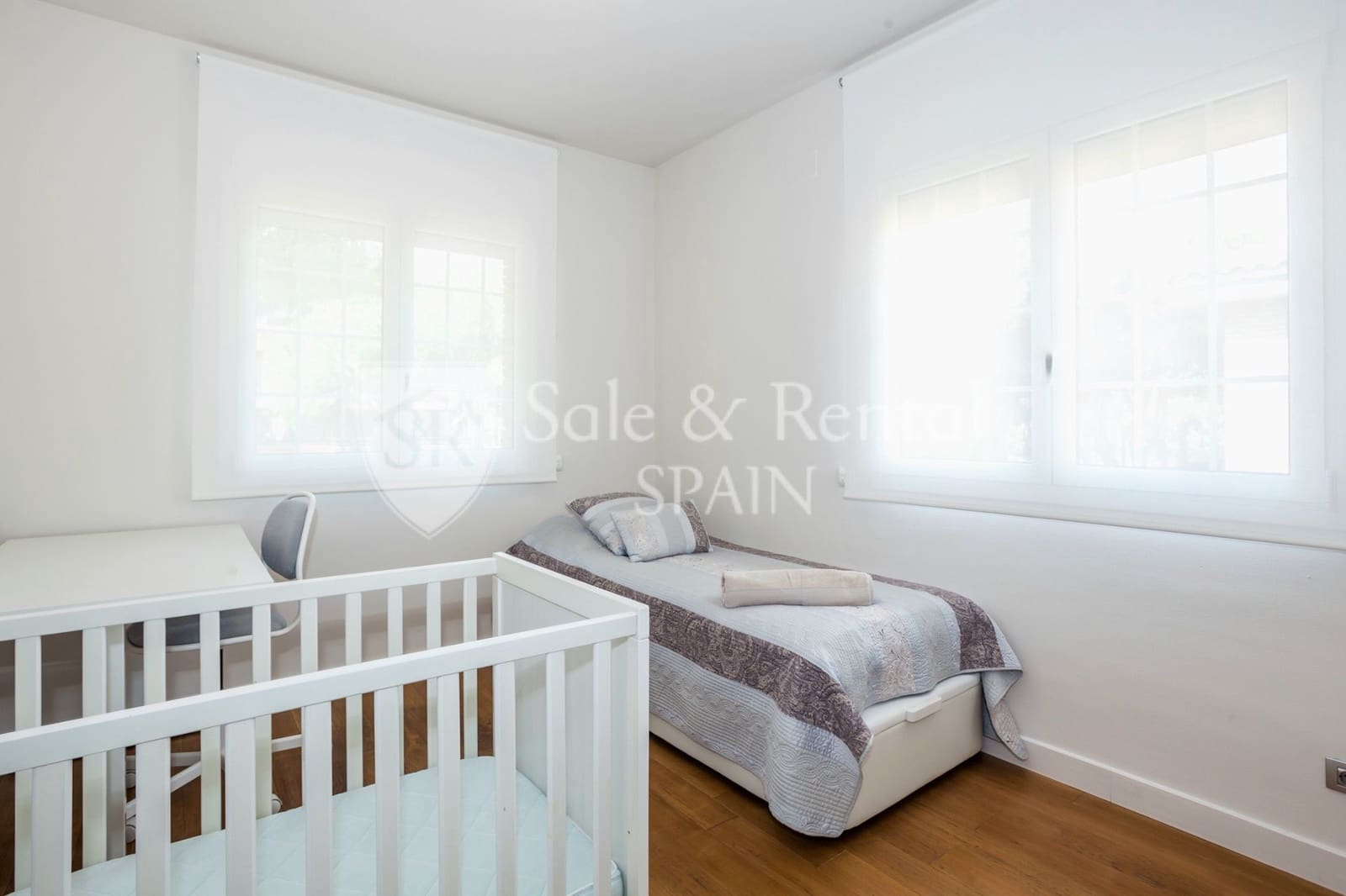 6 sovrum Villa till salu i Gava med pool garage - 2 650 000 € (Ref: 9807566)