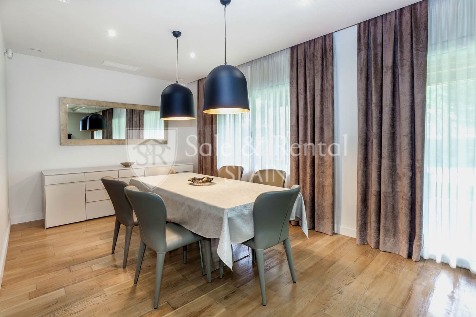 6 sovrum Villa till salu i Gava med pool garage - 2 650 000 € (Ref: 9807566)