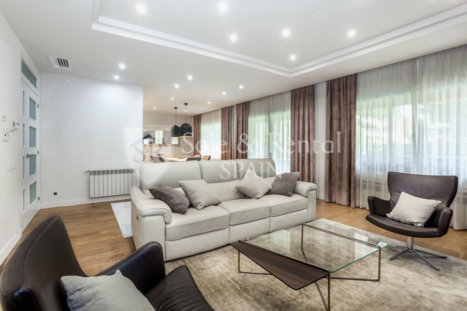 6 sovrum Villa till salu i Gava med pool garage - 2 650 000 € (Ref: 9807566)