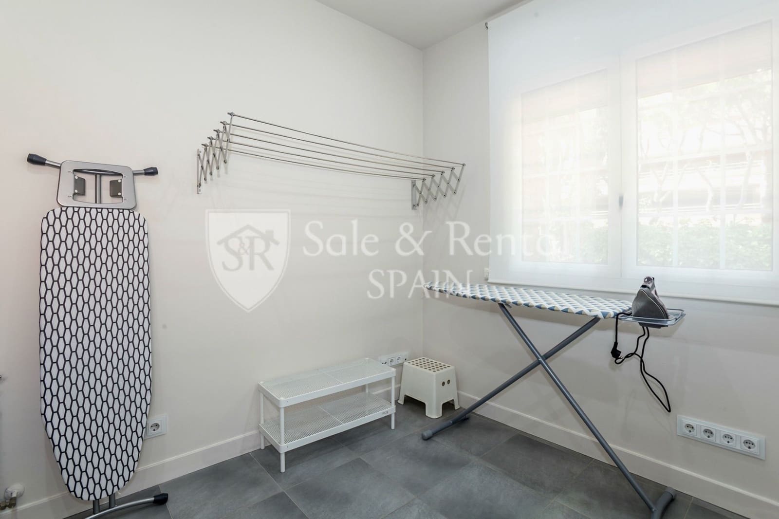 6 sovrum Villa till salu i Gava med pool garage - 2 650 000 € (Ref: 9807566)