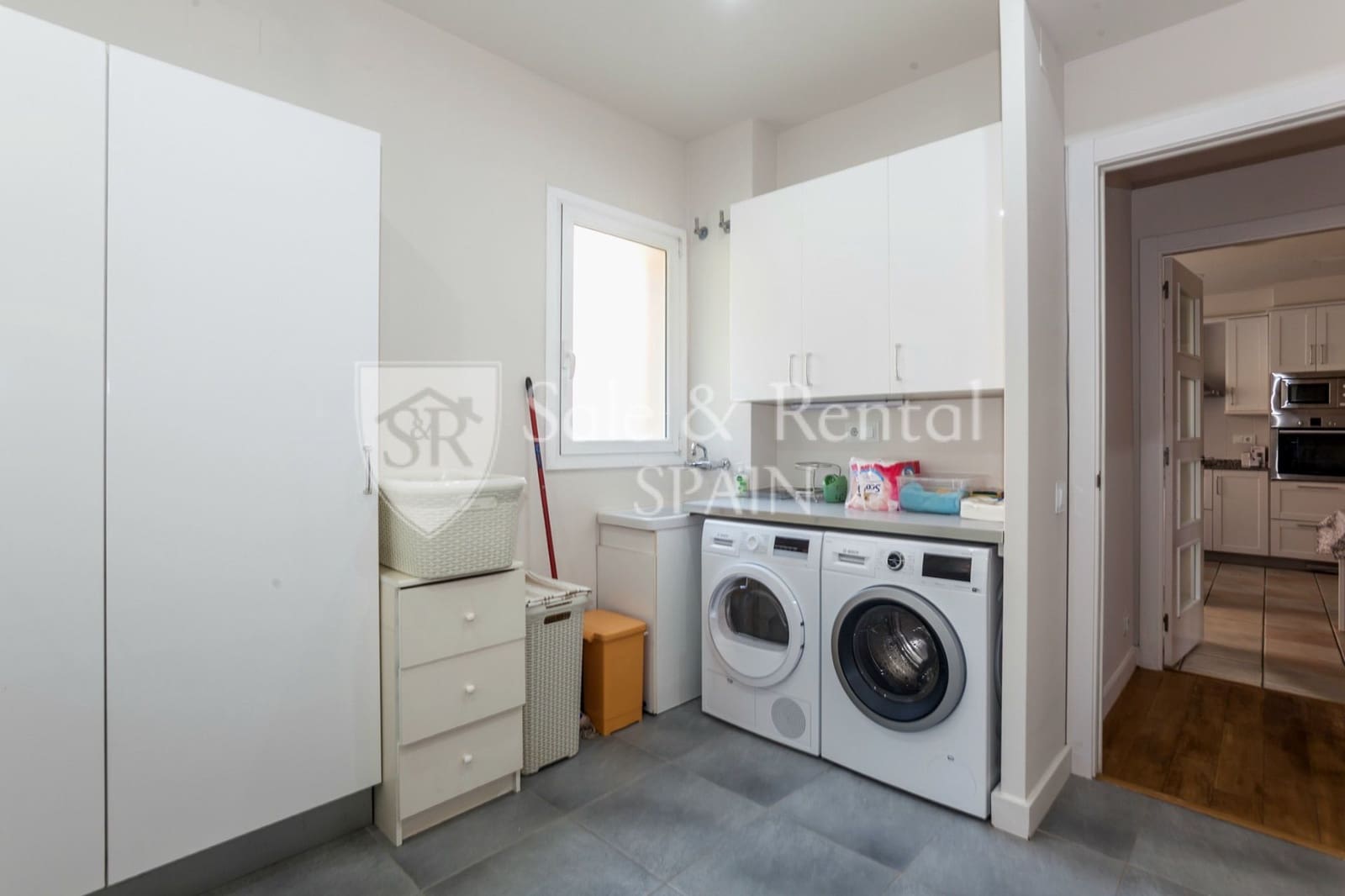 6 sovrum Villa till salu i Gava med pool garage - 2 650 000 € (Ref: 9807566)