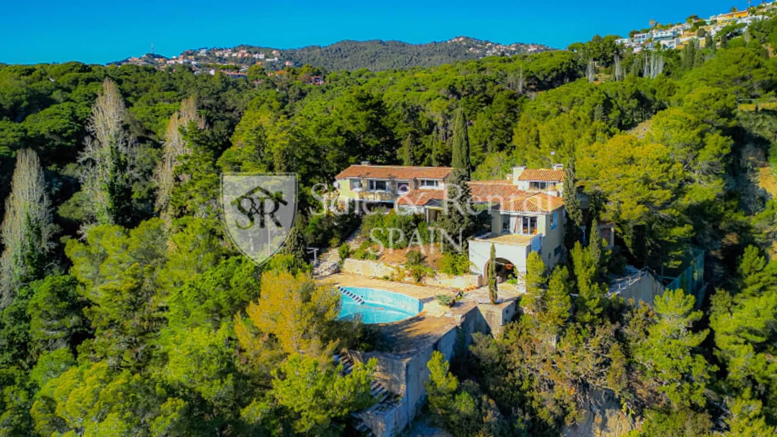 Chalet de 1 habitación en Lloret de Mar en venta con piscina - 6.500.000 € (Ref: 9807567)