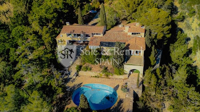 Chalet de 1 habitación en Canyelles, Lloret de Mar en venta con piscina - 6.500.000 € (Ref: 9807567)