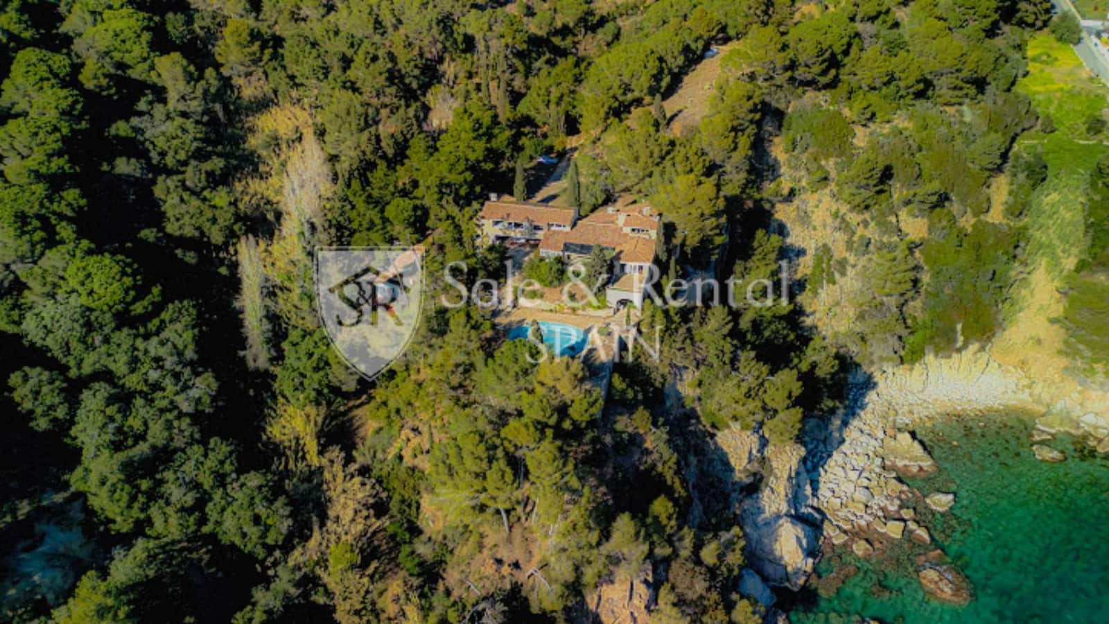Chalet de 1 habitación en Lloret de Mar en venta con piscina - 6.500.000 € (Ref: 9807567)