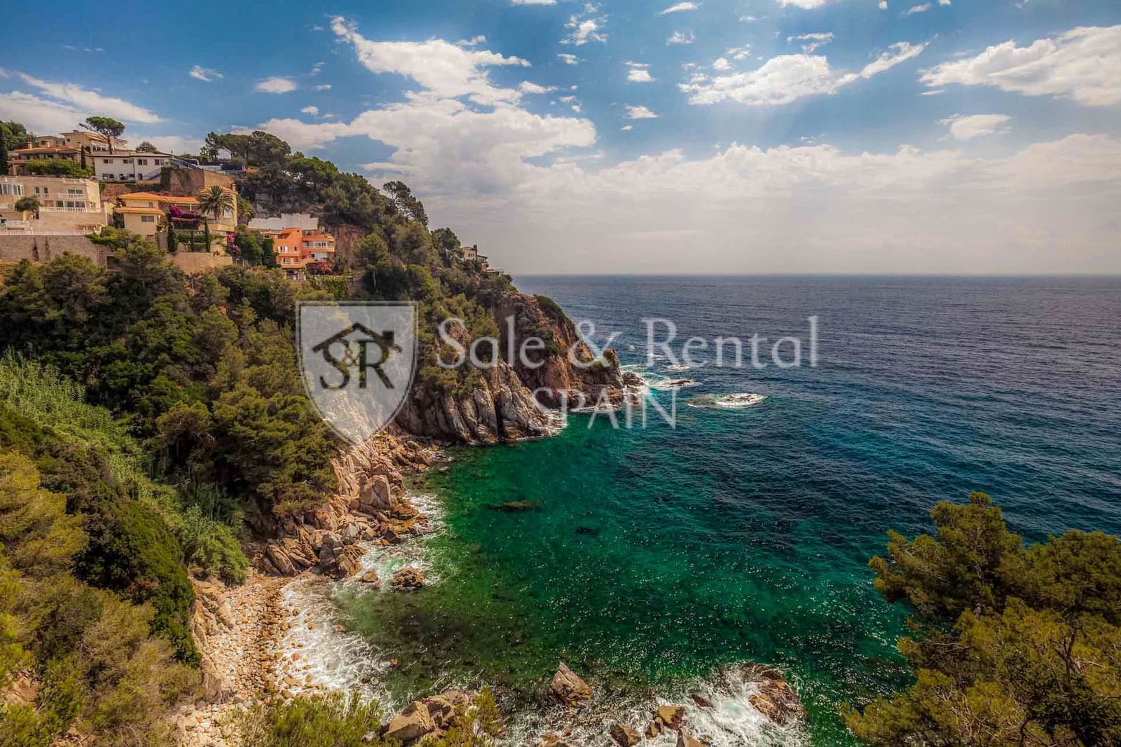 Chalet de 1 habitación en Lloret de Mar en venta con piscina - 6.500.000 € (Ref: 9807567)