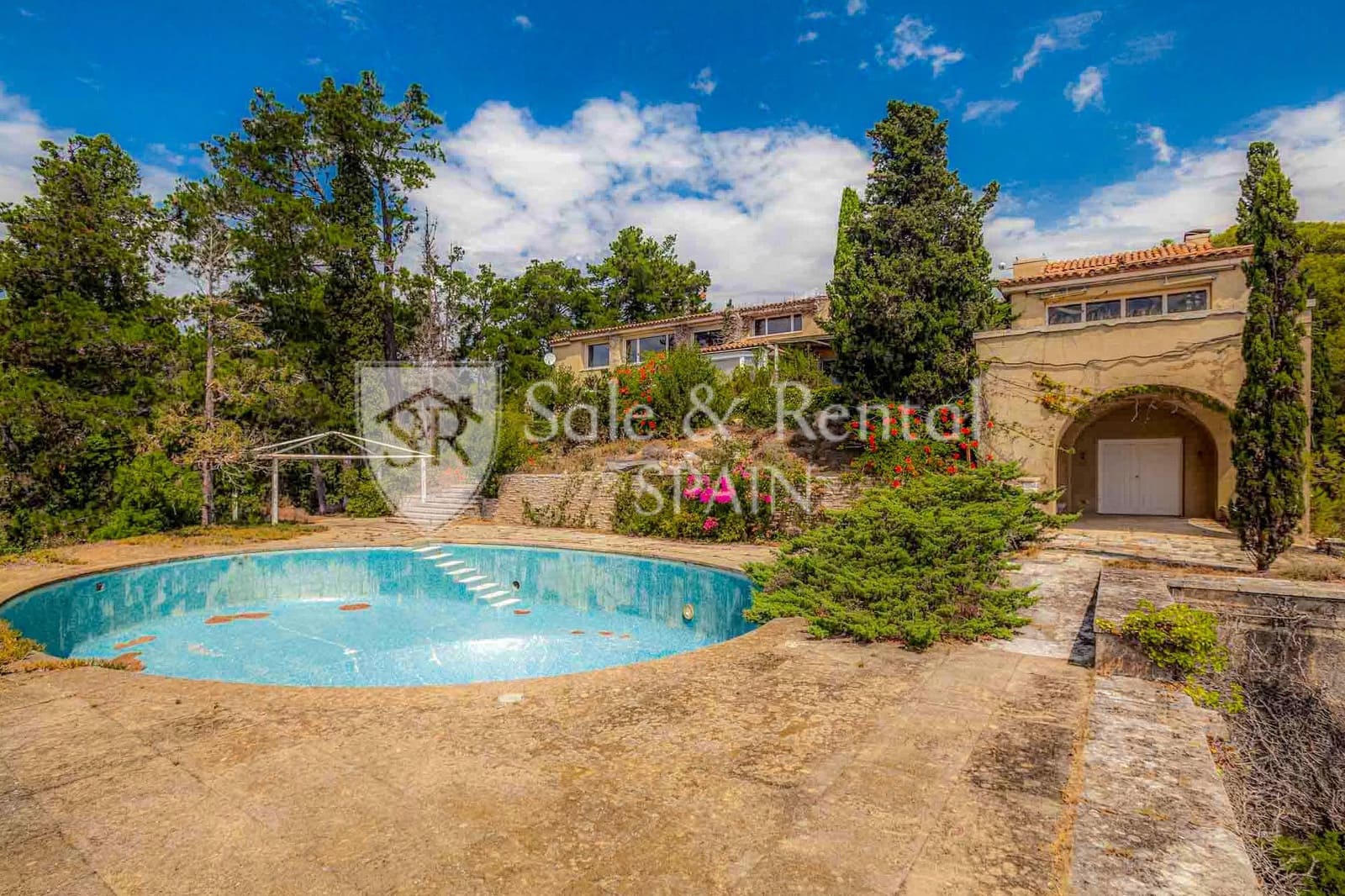 Chalet de 1 habitación en Lloret de Mar en venta con piscina - 6.500.000 € (Ref: 9807567)