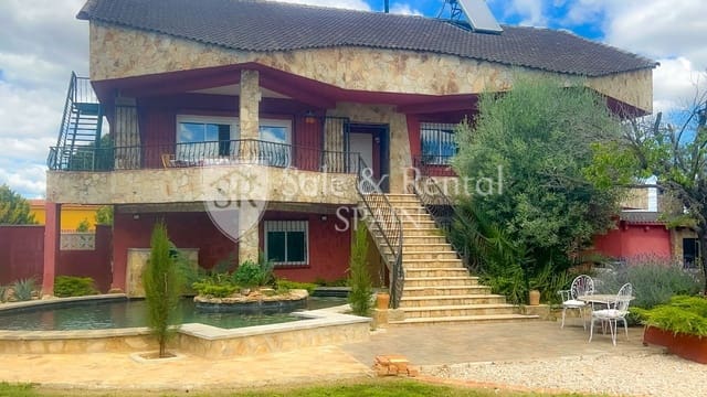 7 soveværelse Villa til salg i Montserrat med swimmingpool garage - € 595.000 (Ref: 9840036)