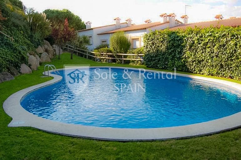 4 bedroom Villa for sale in Sant Feliu de Guixols with pool garage - € 740,000 (Ref: 9850868)