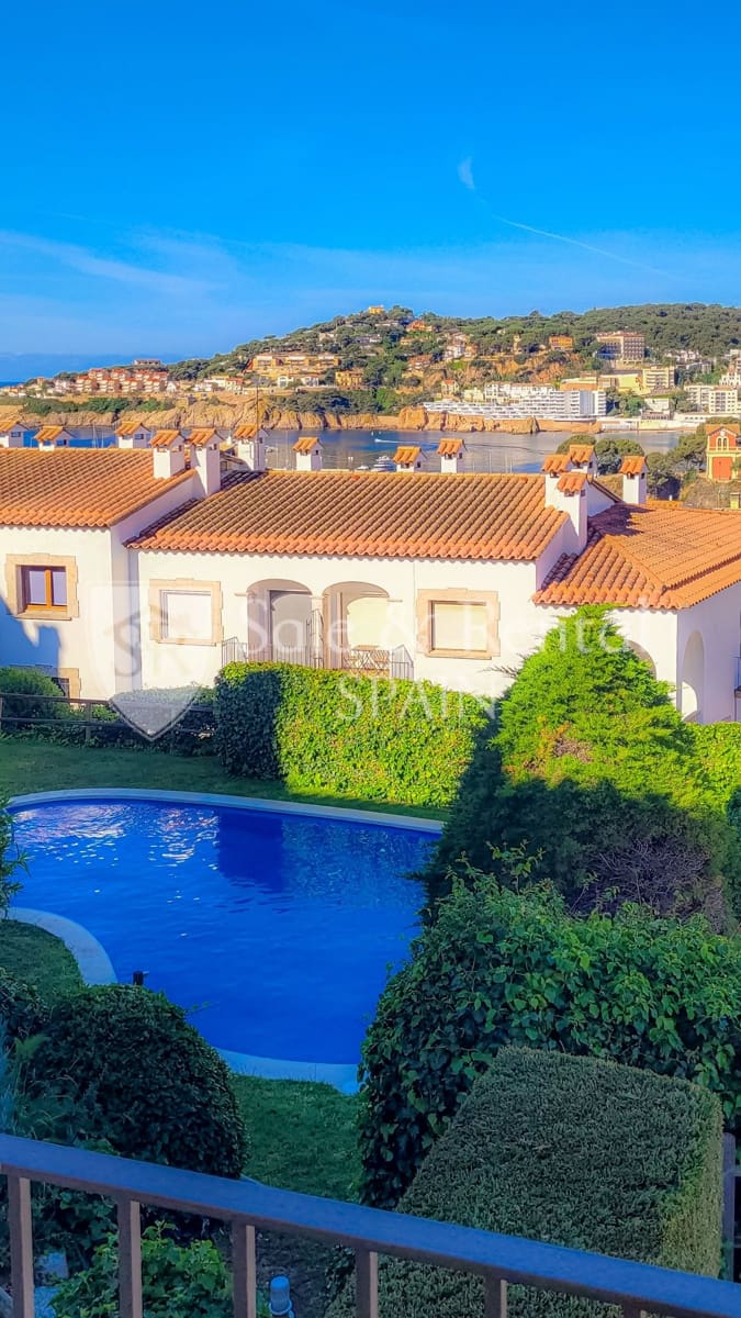 4 bedroom Villa for sale in Sant Feliu de Guixols with pool garage - € 740,000 (Ref: 9850868)