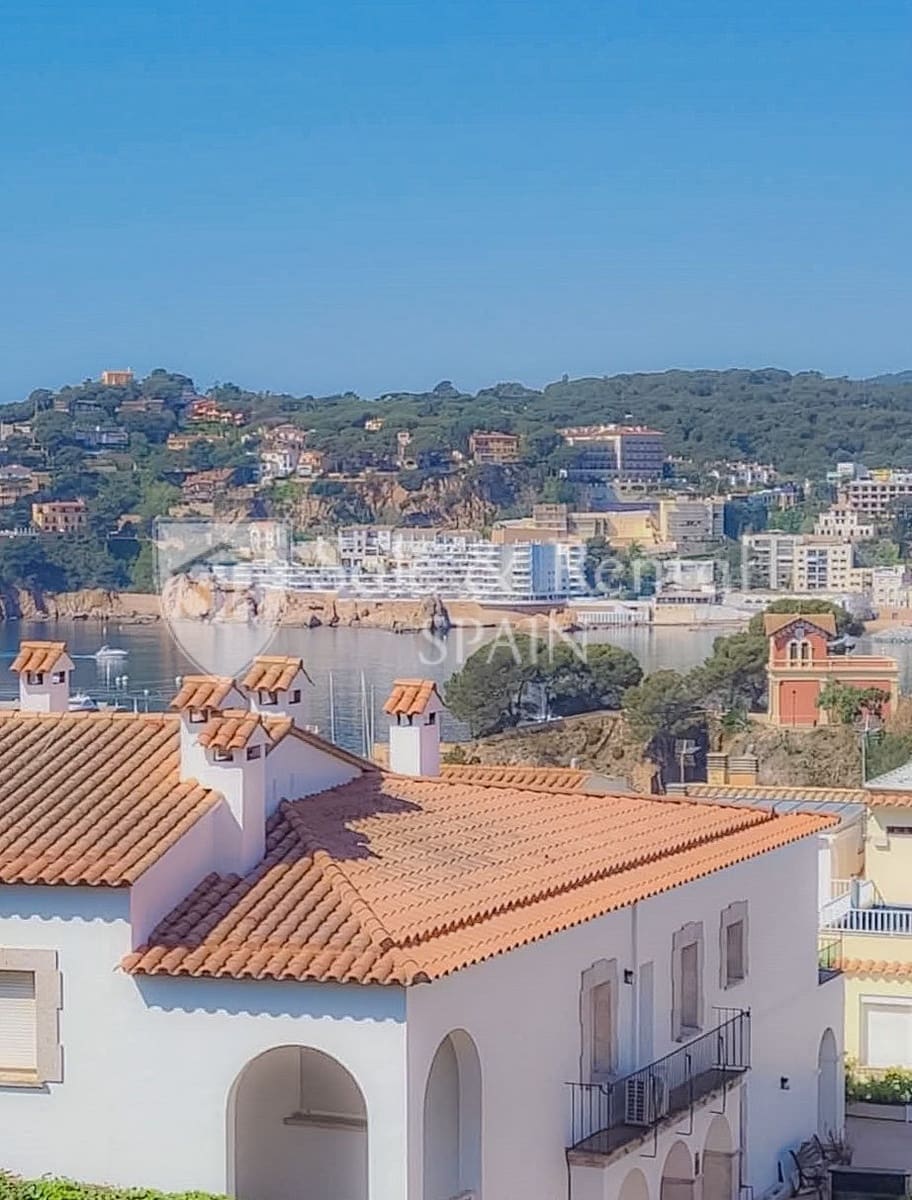 4 bedroom Villa for sale in Sant Feliu de Guixols with pool garage - € 740,000 (Ref: 9850868)