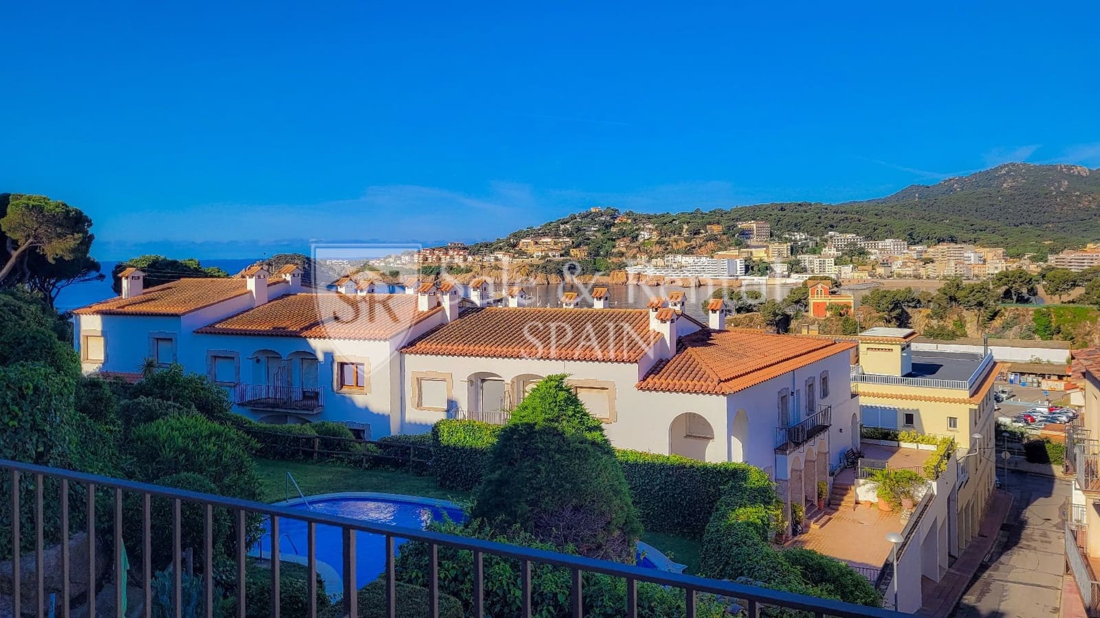 4 bedroom Villa for sale in Sant Feliu de Guixols with pool garage - € 740,000 (Ref: 9850868)
