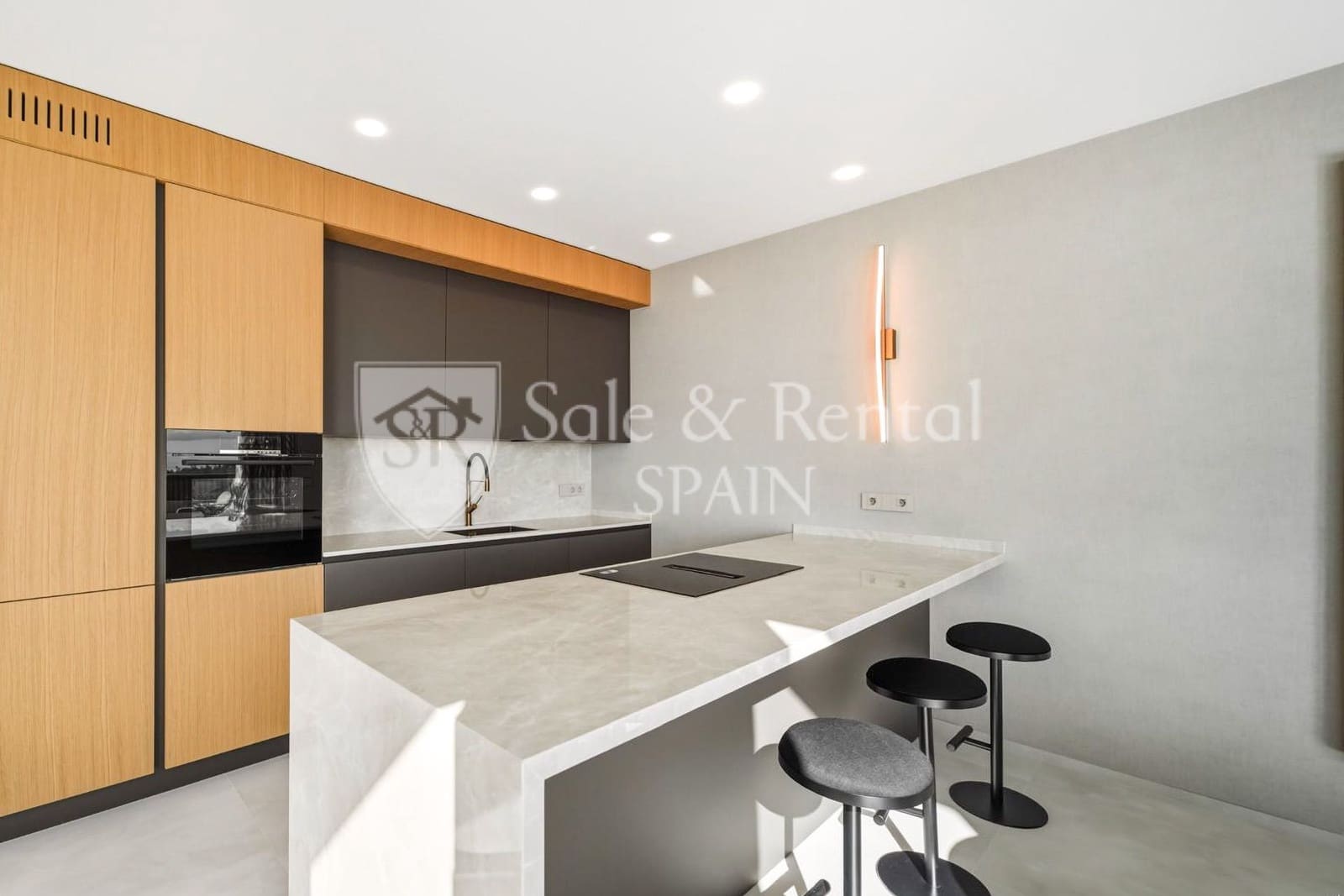 Chalet de 3 habitaciones en Lloret de Mar en venta con piscina garaje - 1.350.000 € (Ref: 9850870)