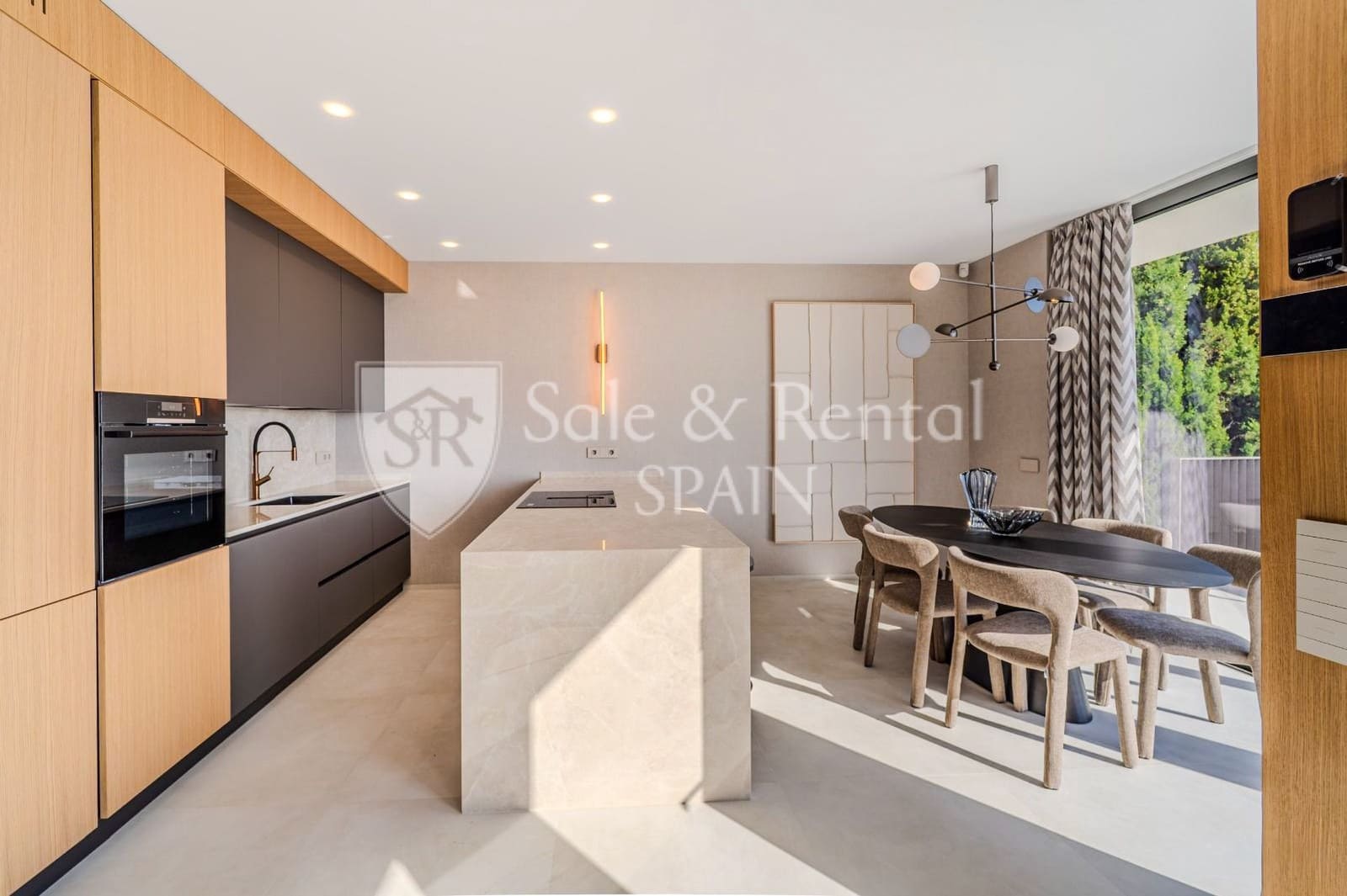 Chalet de 3 habitaciones en Lloret de Mar en venta con piscina garaje - 1.350.000 € (Ref: 9850870)