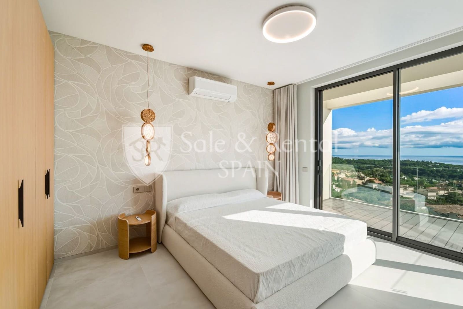 Chalet de 3 habitaciones en Lloret de Mar en venta con piscina garaje - 1.350.000 € (Ref: 9850870)
