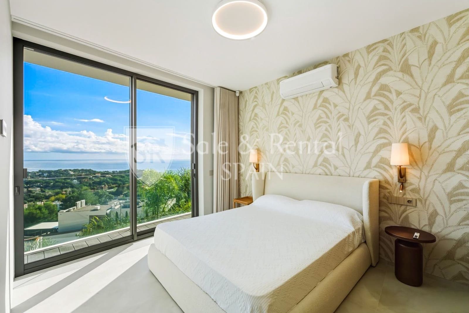 Chalet de 3 habitaciones en Lloret de Mar en venta con piscina garaje - 1.350.000 € (Ref: 9850870)