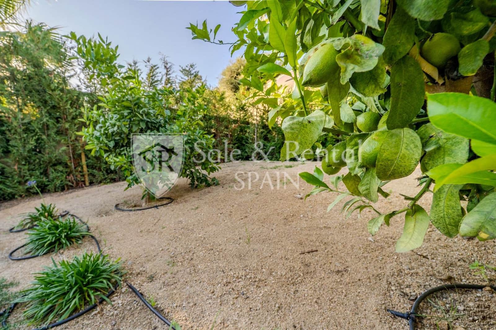 Chalet de 3 habitaciones en Lloret de Mar en venta con piscina garaje - 1.350.000 € (Ref: 9850870)