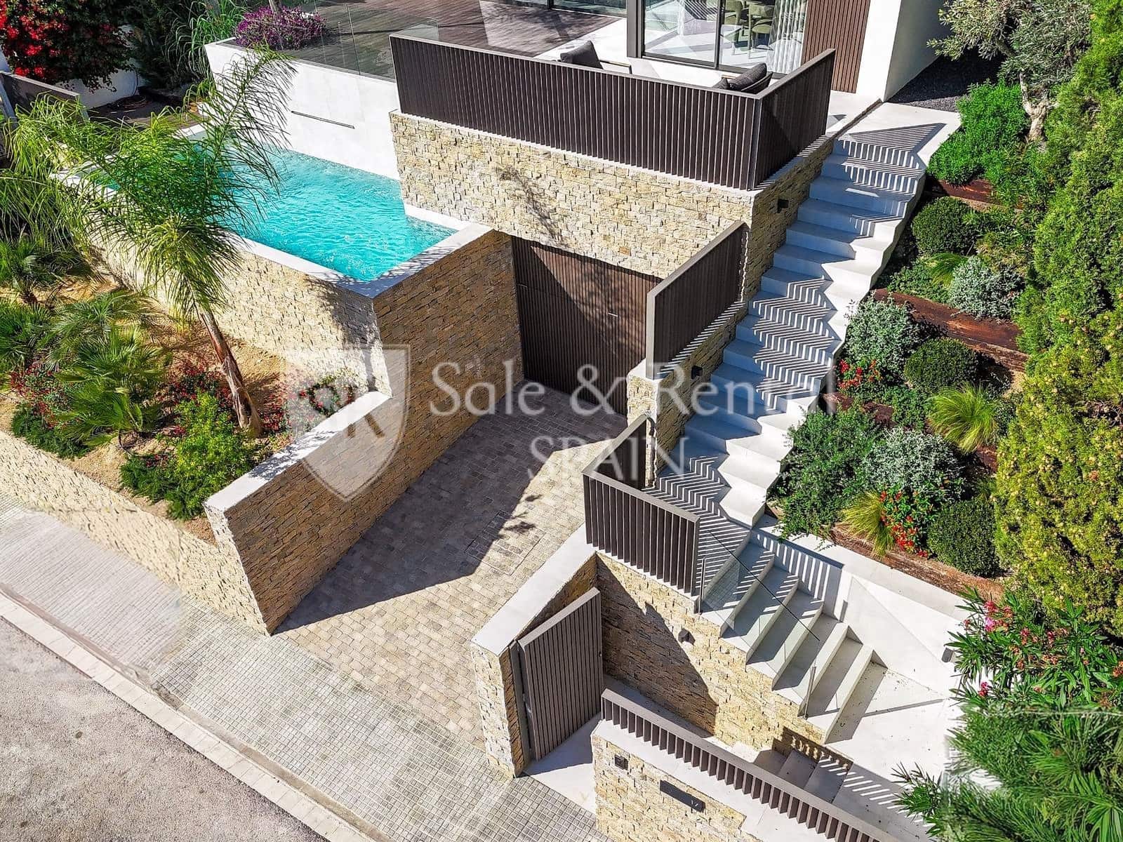 Chalet de 3 habitaciones en Lloret de Mar en venta con piscina garaje - 1.350.000 € (Ref: 9850870)