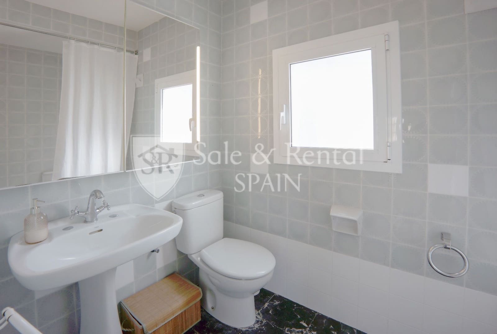 2 bedroom Villa for sale in Sant Feliu de Guixols - € 490,000 (Ref: 9850871)