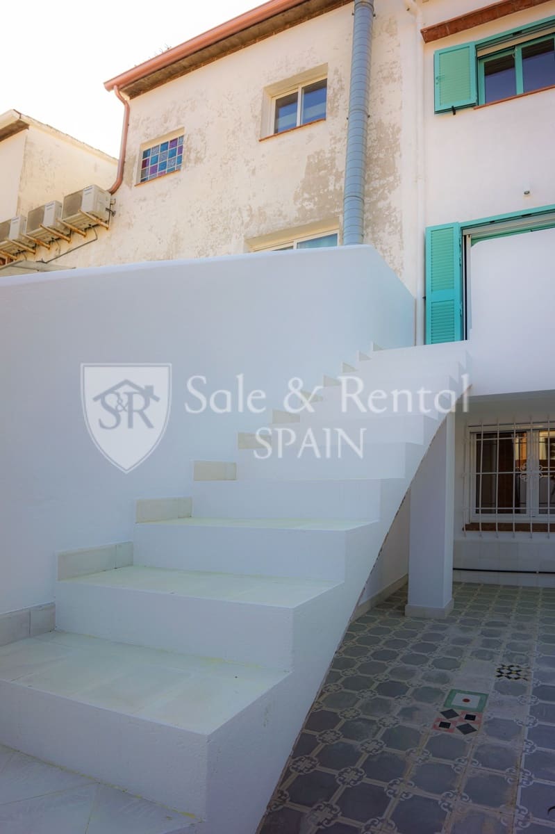 2 bedroom Villa for sale in Sant Feliu de Guixols - € 490,000 (Ref: 9850871)