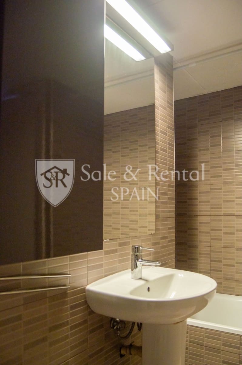 2 bedroom Flat for sale in Lloret de Mar - € 165,000 (Ref: 9854814)