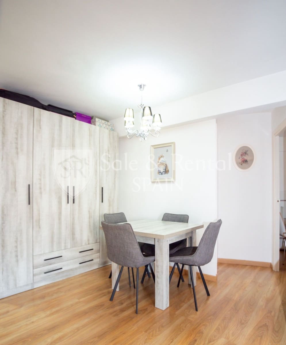 2 bedroom Flat for sale in Lloret de Mar - € 165,000 (Ref: 9854814)